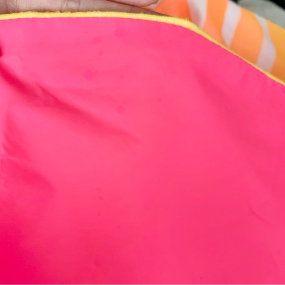 [🌟 PRICE FIRM] Victoria’s Secret Sunset Ombré Roll-Up Beach Towel with Liner - Picture 8 of 10